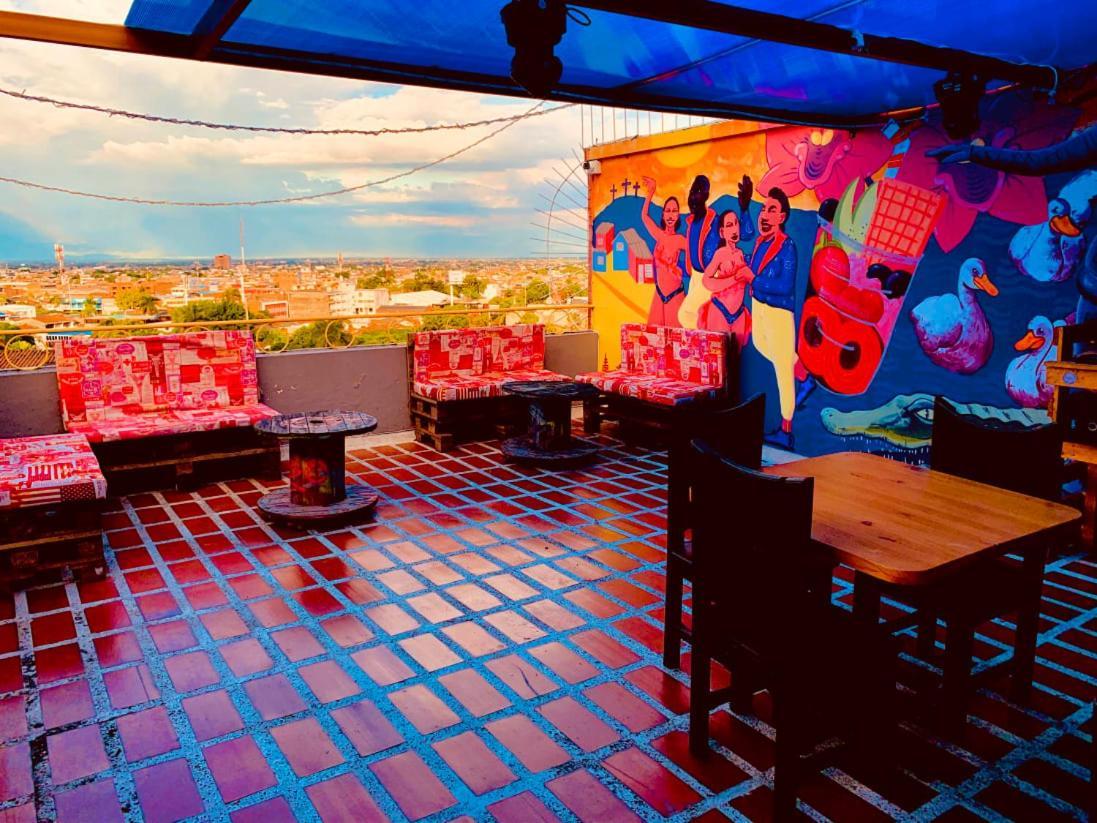 La Clave Hostel & Rooftop Cali Exterior photo